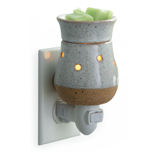 Rustic White Pluggable Warmer - by Stevie Buoy