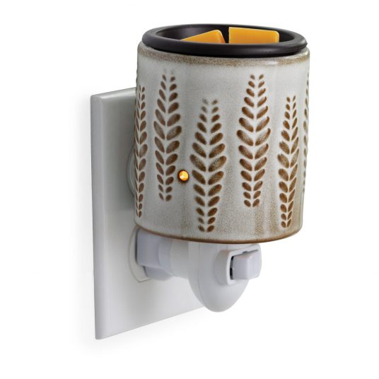 Wheat &amp; Ivory Flip Dish Pluggable Warmer - by Stevie Buoy